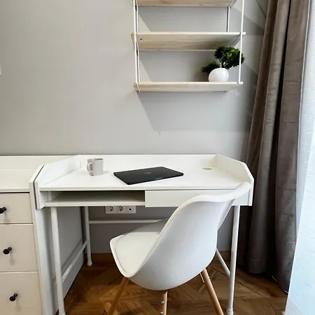 Lägenhet Monaco 100 Sq M 3bdr On Oborishte Street With Wifi Sofia