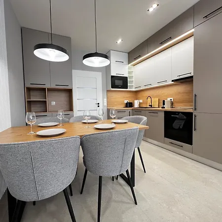 Monaco 100 Sq M 3bdr On Oborishte Street With Wifi *