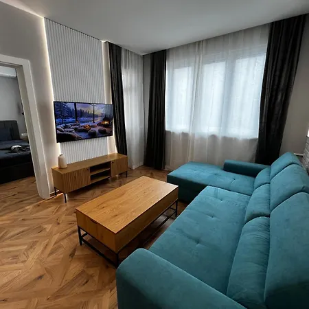 Monaco 100 Sq M 3bdr On Oborishte Street With Wifi *