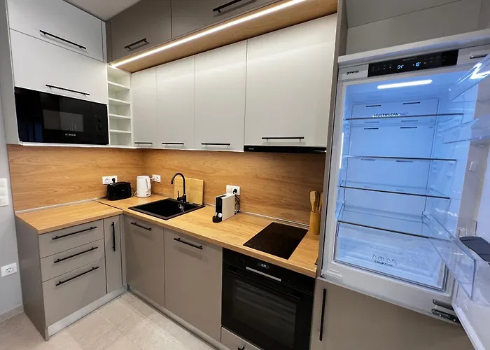 Monaco 100 Sq M 3bdr On Oborishte Street With Wifi Sofia