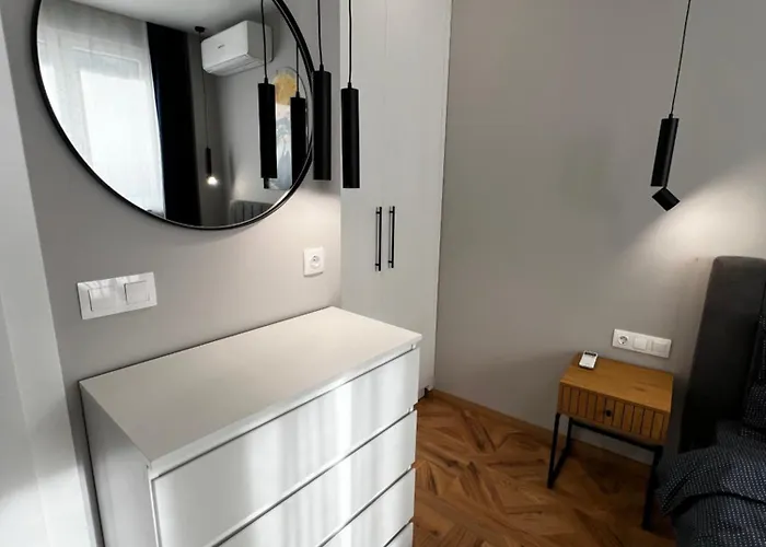 Monaco 100 Sq M 3bdr On Oborishte Street With Wifi Lejlighed