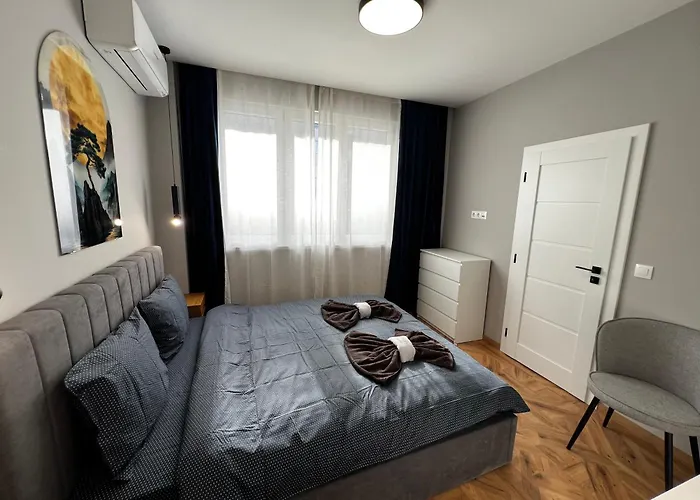 Monaco 100 Sq M 3bdr On Oborishte Street With Wifi Lejlighed Sofia