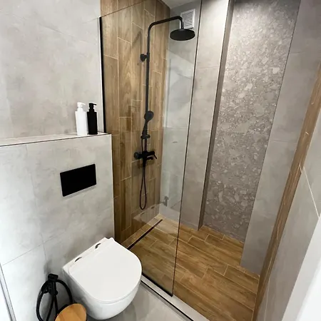 Monaco 100 Sq M 3bdr On Oborishte Street With Wifi Apartmán *