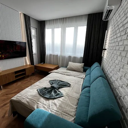 Monaco 100 Sq M 3bdr On Oborishte Street With Wifi *