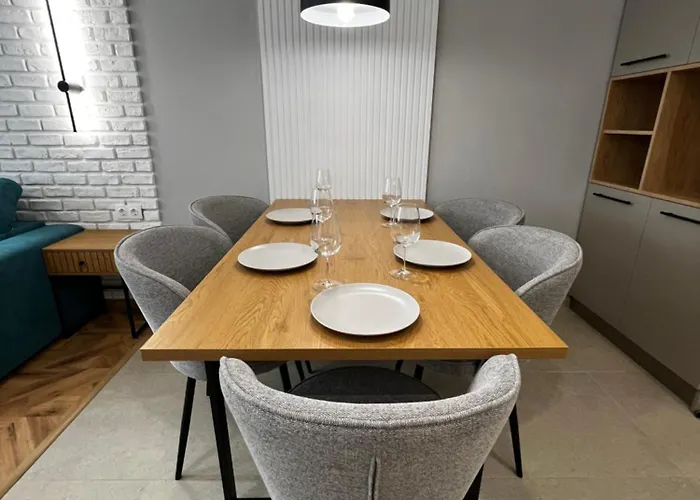 Monaco 100 Sq M 3bdr On Oborishte Street With Wifi *