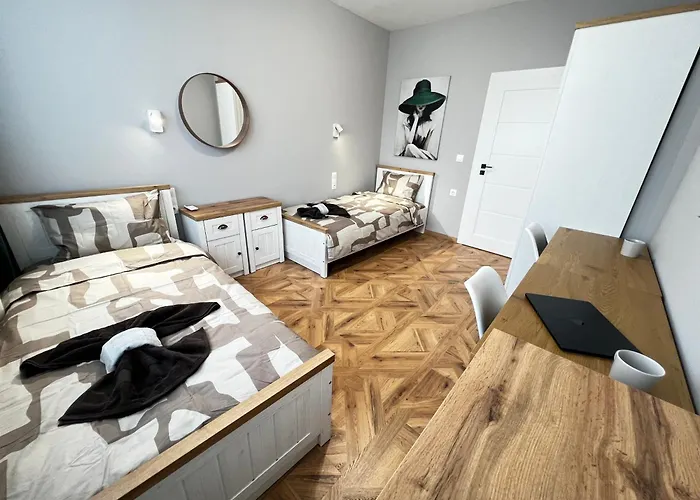 Monaco 100 Sq M 3bdr On Oborishte Street With Wifi Daire