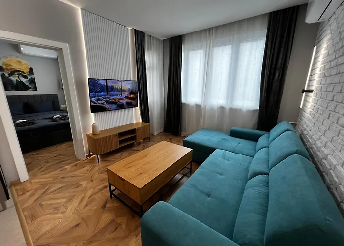 Monaco 100 Sq M 3bdr On Oborishte Street With Wifi *