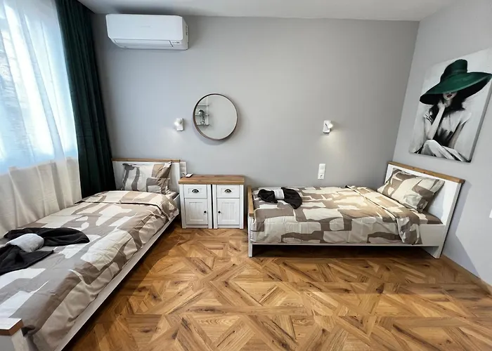 Monaco 100 Sq M 3bdr On Oborishte Street With Wifi Sofya